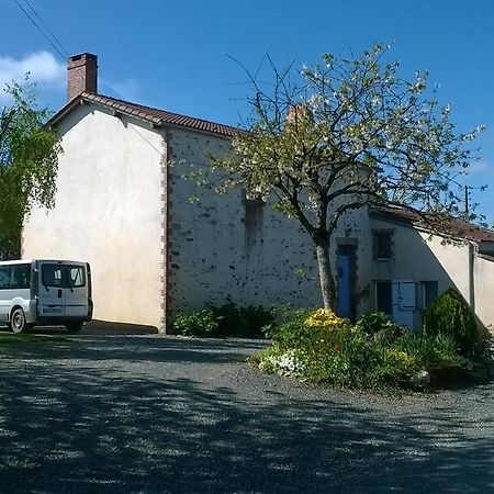 Bed and Breakfast Vendrennes Chez Florymarysol Exterior foto